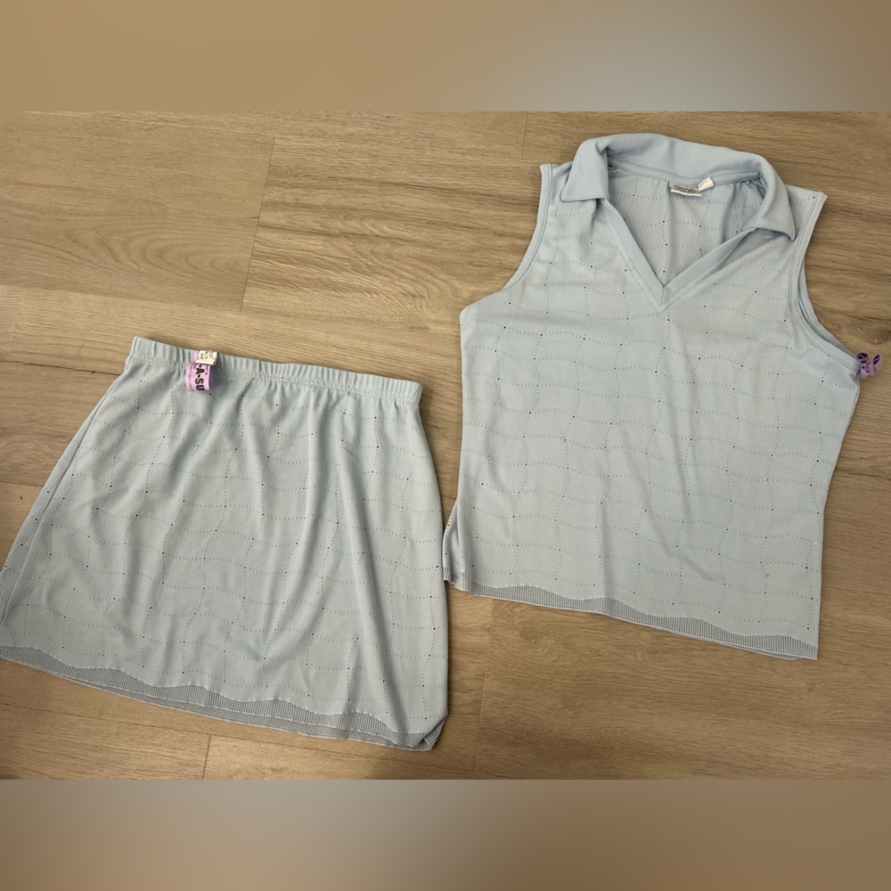 Tail light blue mesh type tennis top & skirt set -women’s S